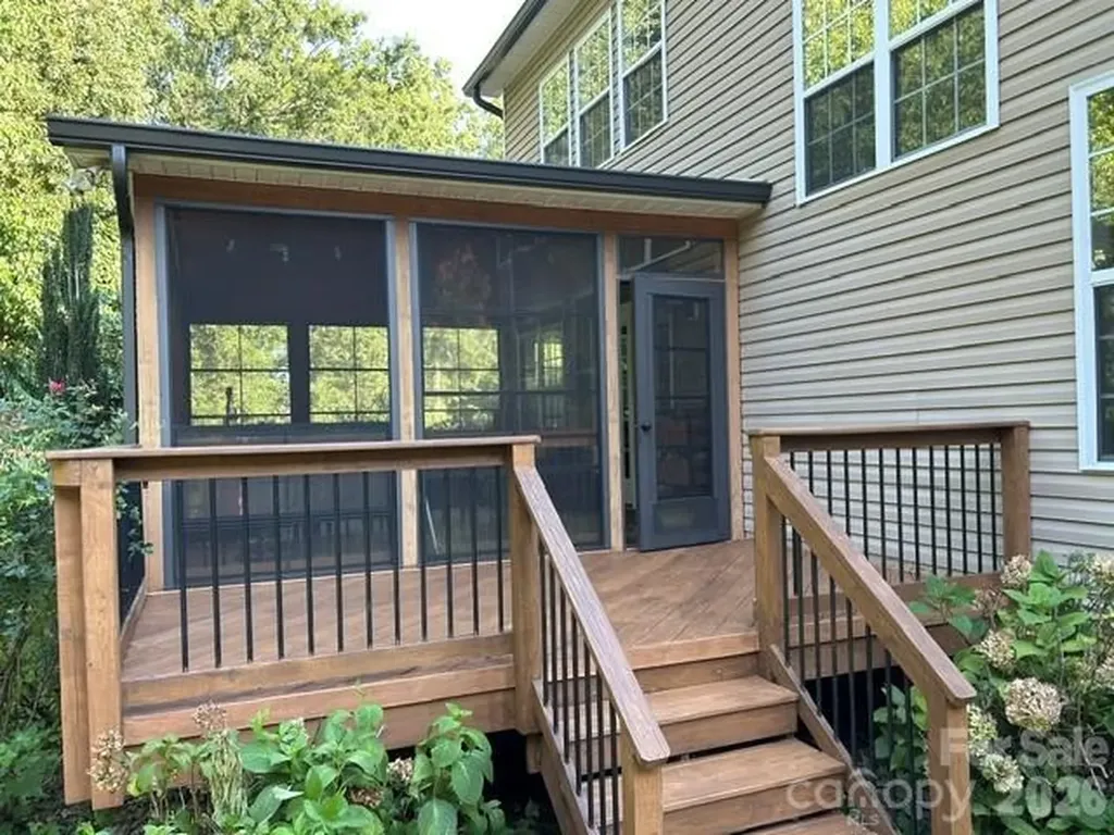 12103 Crescent Run Court Charlotte NC 28277
