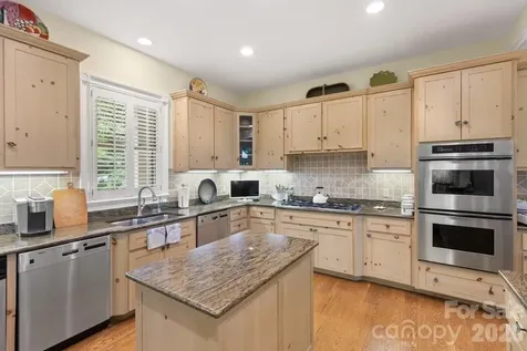 17 Sunset Trace Highlands NC 28741