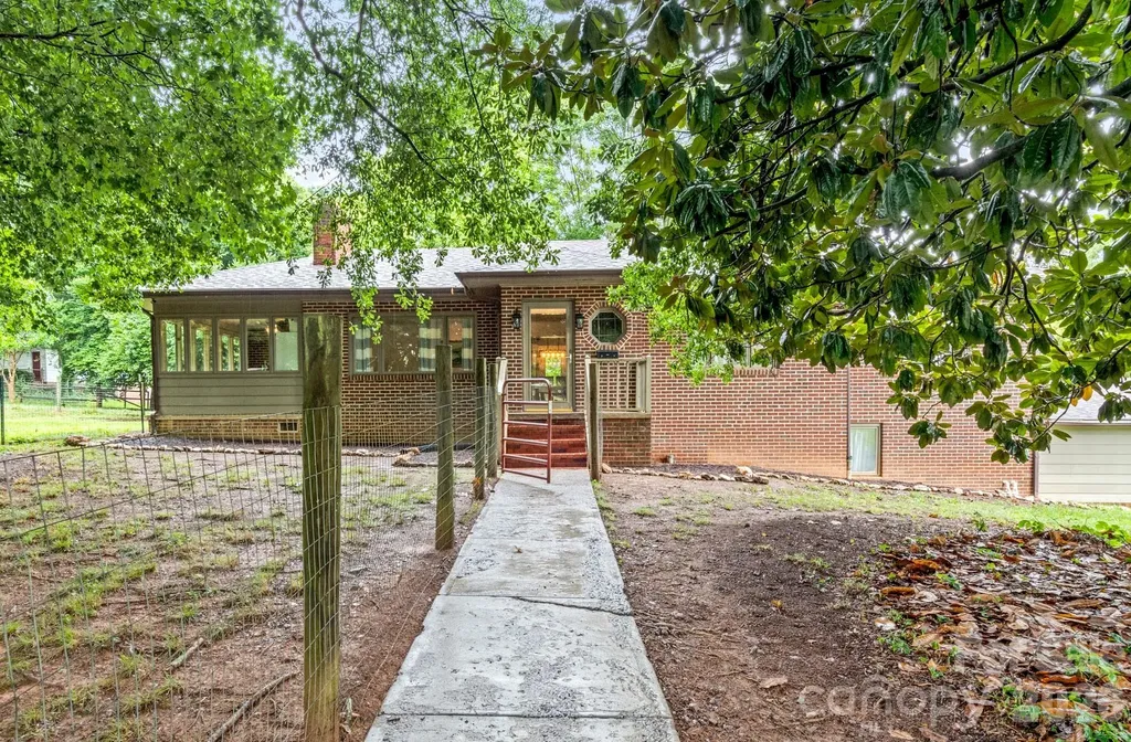 226 Pleasant Hill Drive Elkin NC 28621