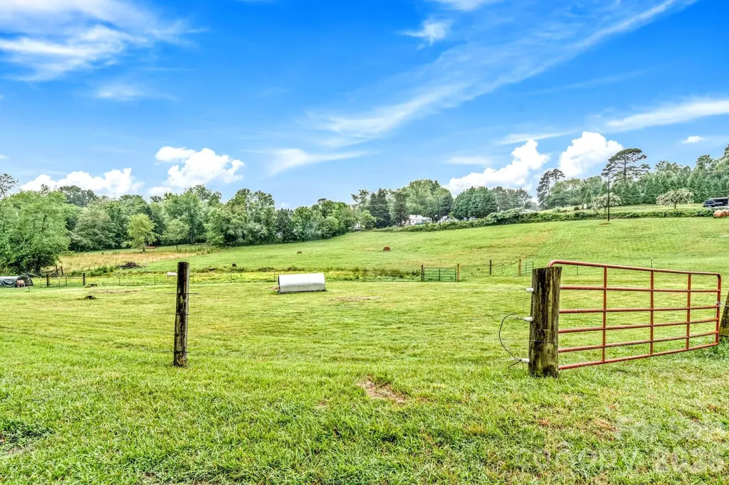 226 Pleasant Hill Drive Elkin NC 28621