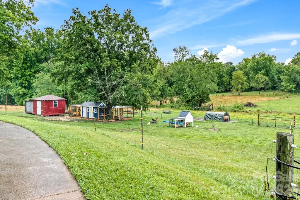 226 Pleasant Hill Drive Elkin NC 28621