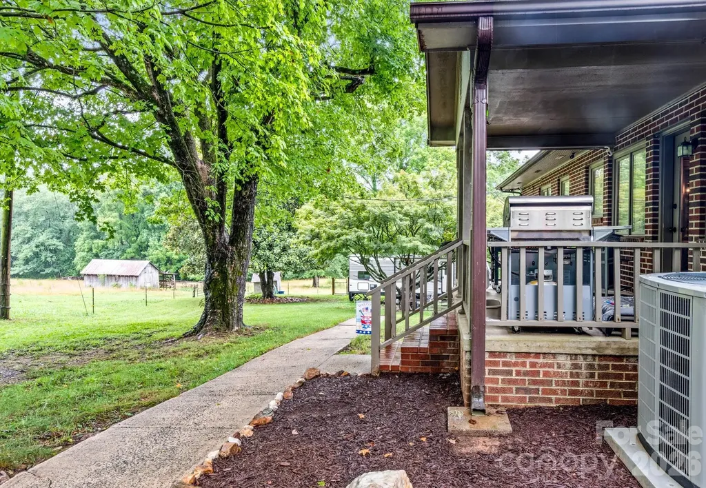 226 Pleasant Hill Drive Elkin NC 28621