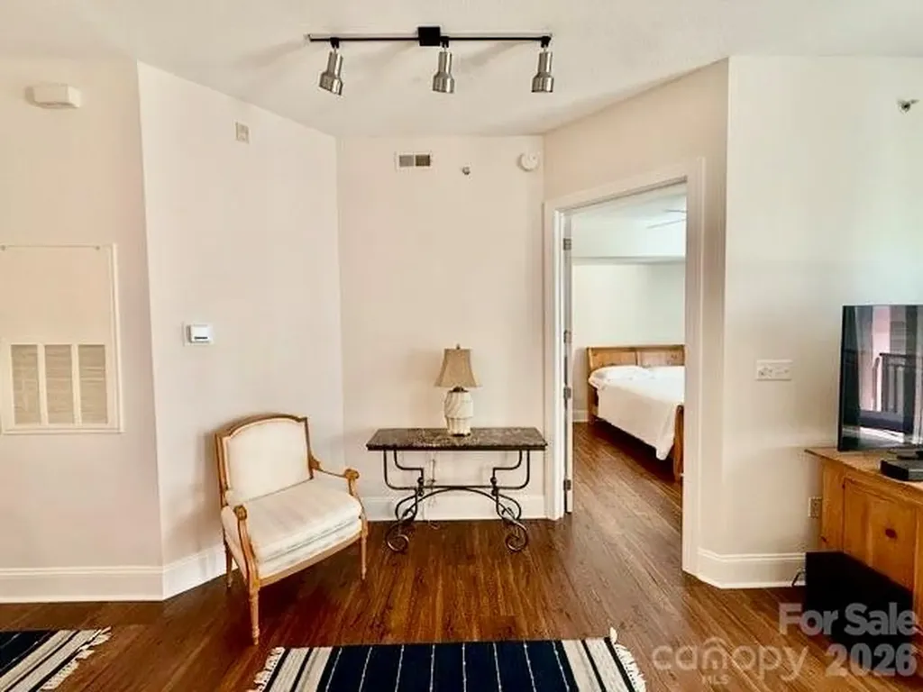 4620 Piedmont Row Drive W Charlotte NC 28210