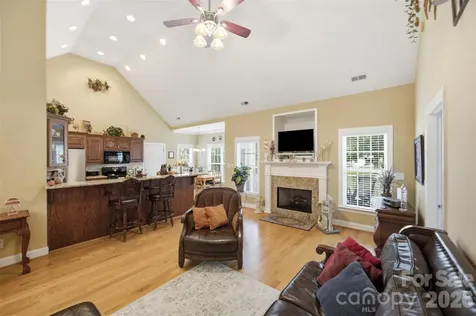 684 Pitts Road Catawba SC 29704