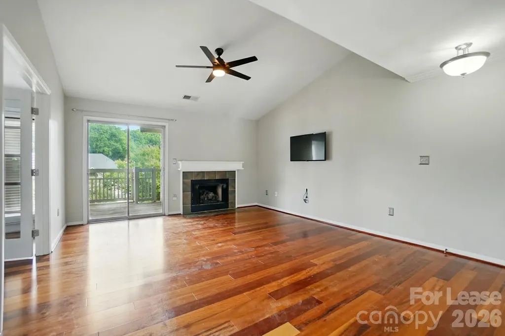 5007 Sharon Road Charlotte NC 28210