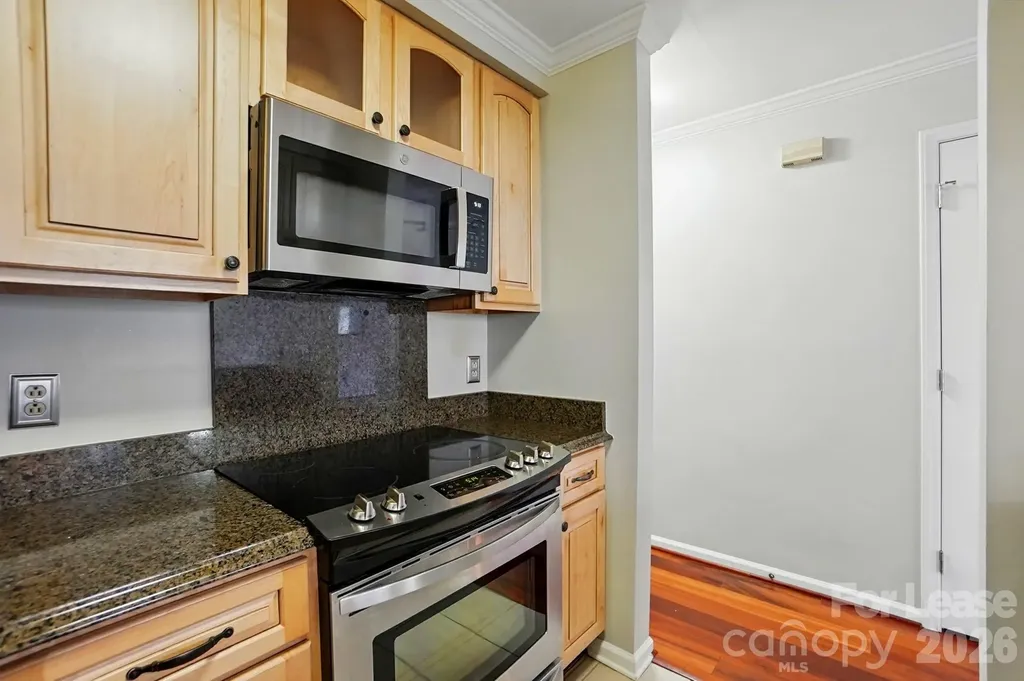 5007 Sharon Road Charlotte NC 28210