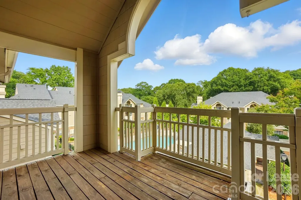 5007 Sharon Road Charlotte NC 28210
