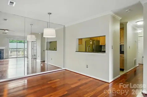 5007 Sharon Road Charlotte NC 28210