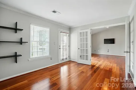 5007 Sharon Road Charlotte NC 28210