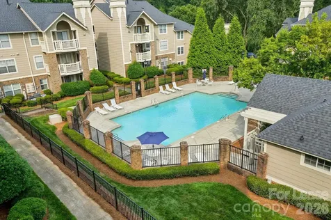 5007 Sharon Road Charlotte NC 28210