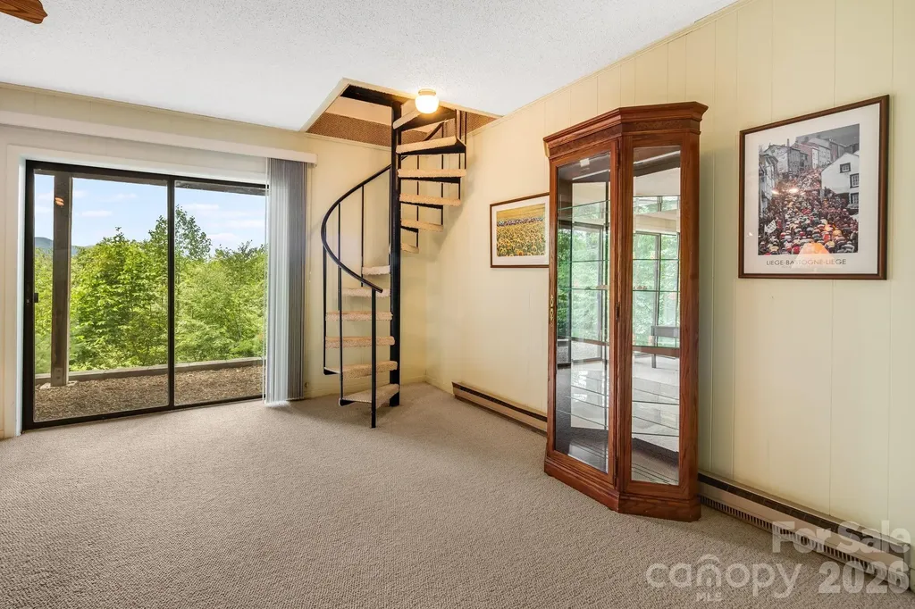 99 Oak Ridge Drive Pisgah Forest NC 28768