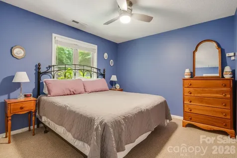 99 Oak Ridge Drive Pisgah Forest NC 28768