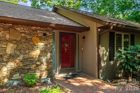 99 Oak Ridge Drive Pisgah Forest NC 28768