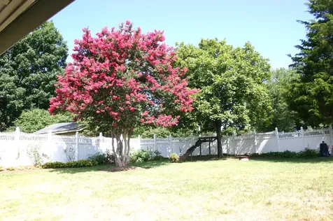 1647 Woodridge Circle Hickory NC 28602