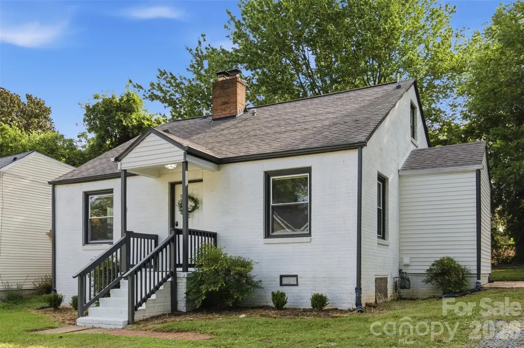 2516 Elon Street Charlotte NC 28208