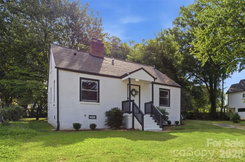 2516 Elon Street Charlotte NC 28208