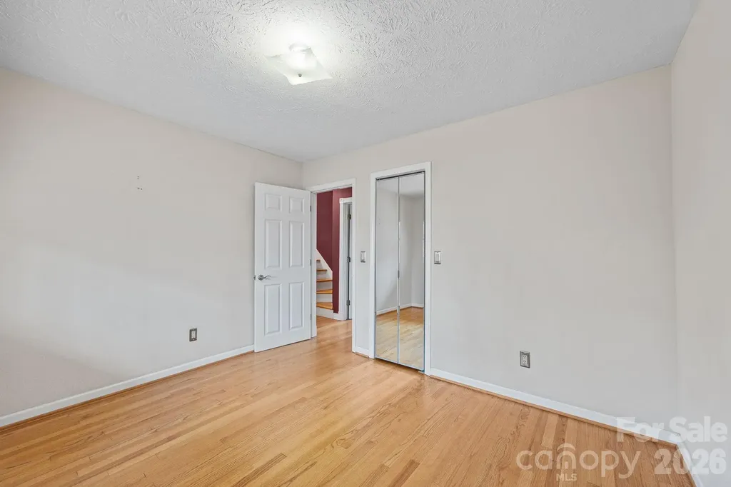 6773 Pinnacle Mountain Road Zirconia NC 28790