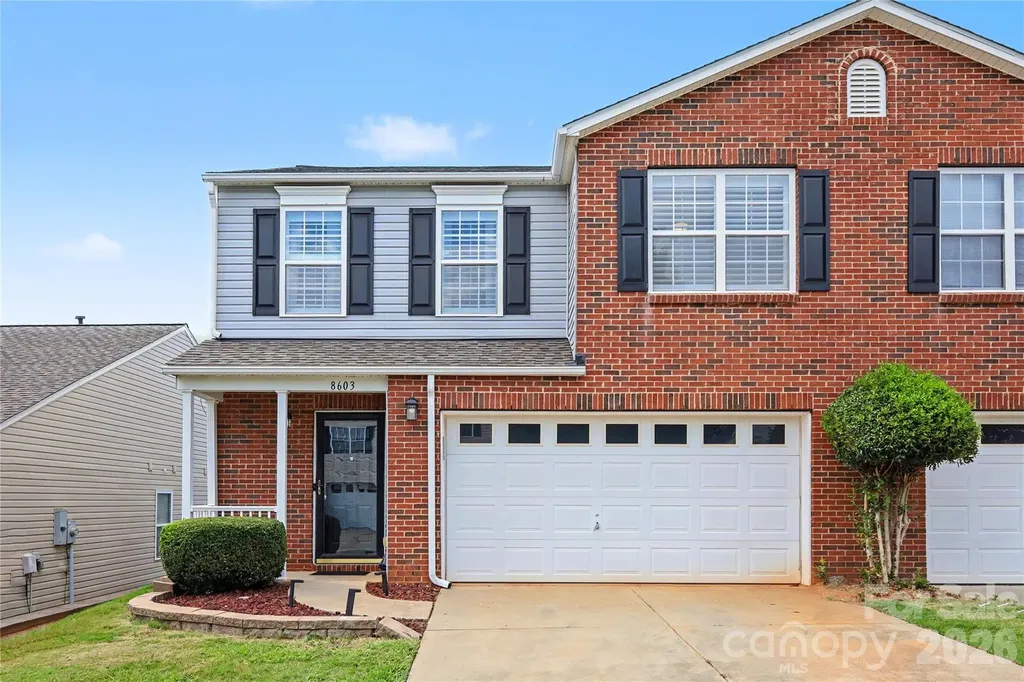 8603 Westhope Street Charlotte NC 28216