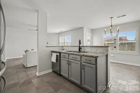 8603 Westhope Street Charlotte NC 28216