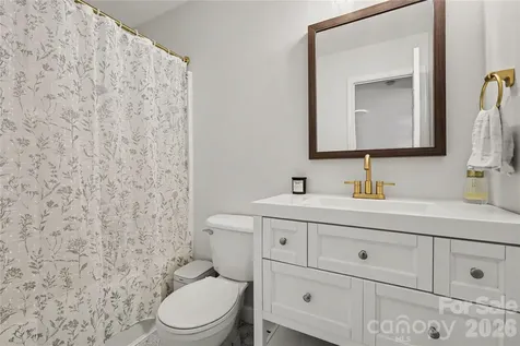 8603 Westhope Street Charlotte NC 28216