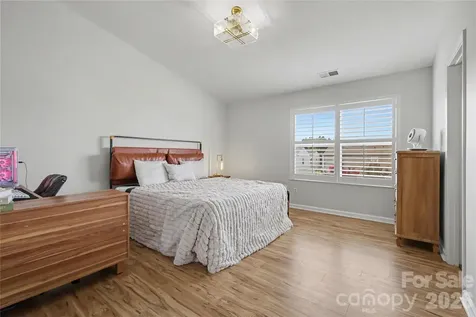 8603 Westhope Street Charlotte NC 28216