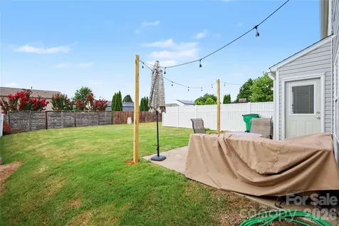 8603 Westhope Street Charlotte NC 28216