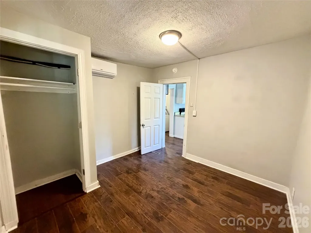 6 Leita Lane Asheville NC 28806