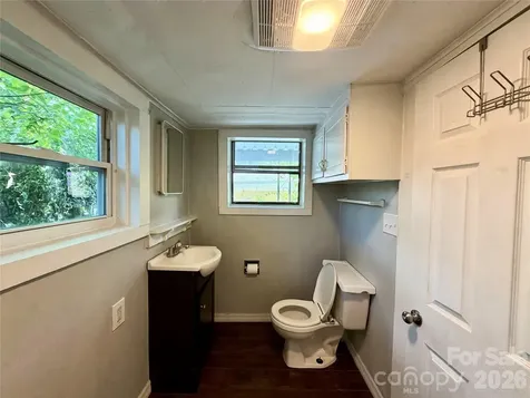 6 Leita Lane Asheville NC 28806