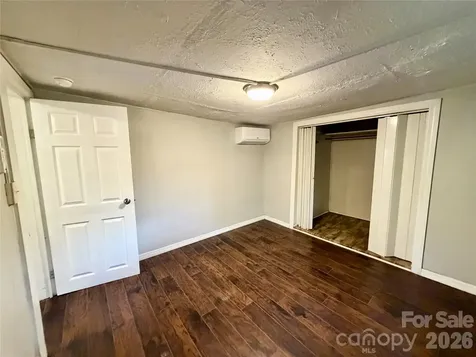 6 Leita Lane Asheville NC 28806