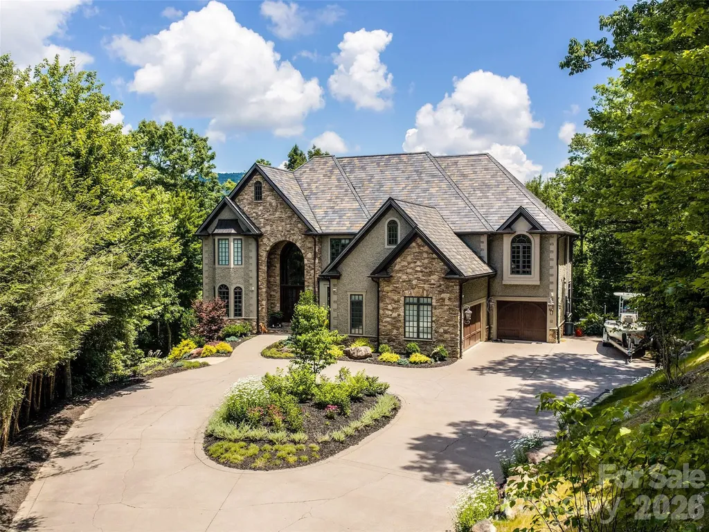 Asheville NC, 413 Barrington Drive