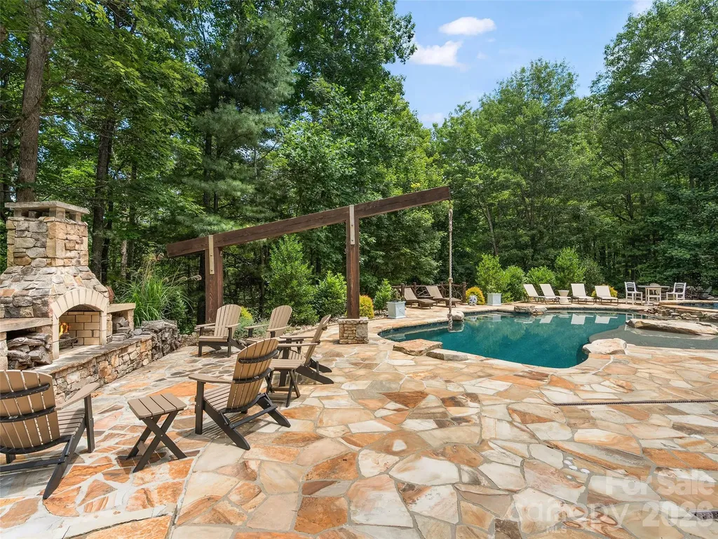 413 Barrington Drive Asheville NC 28803