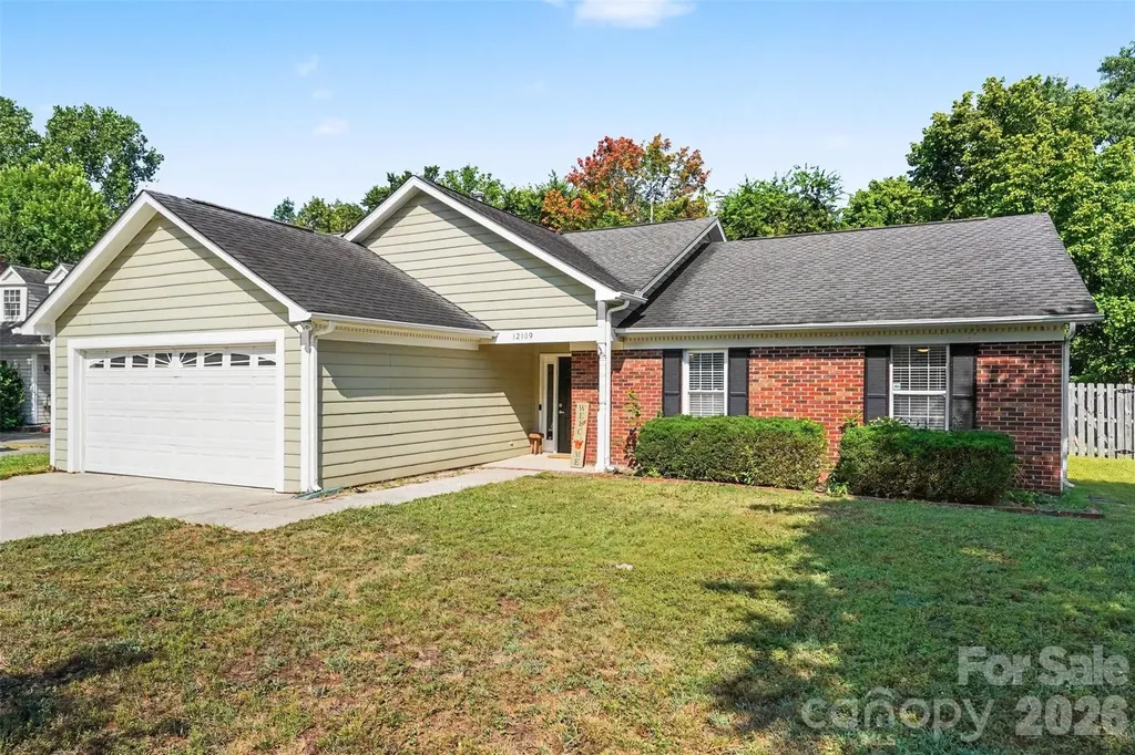 12109 Landing Green Drive Charlotte NC 28277