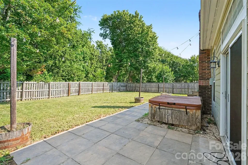 12109 Landing Green Drive Charlotte NC 28277