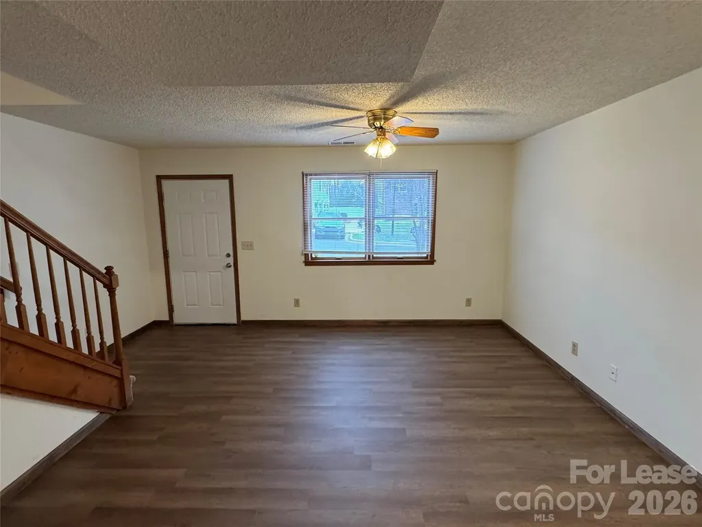 2033 Oakdale Road Charlotte NC 28216