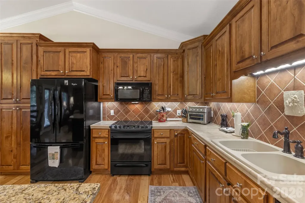 141 Dolly Lane Highlands NC 28741