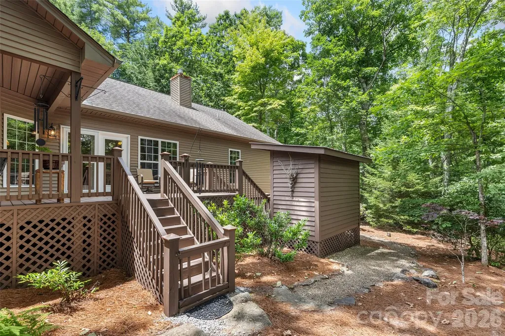 141 Dolly Lane Highlands NC 28741