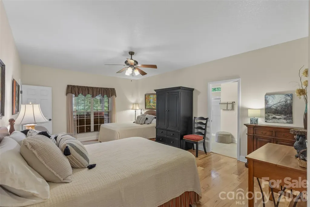141 Dolly Lane Highlands NC 28741