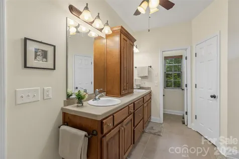 141 Dolly Lane Highlands NC 28741