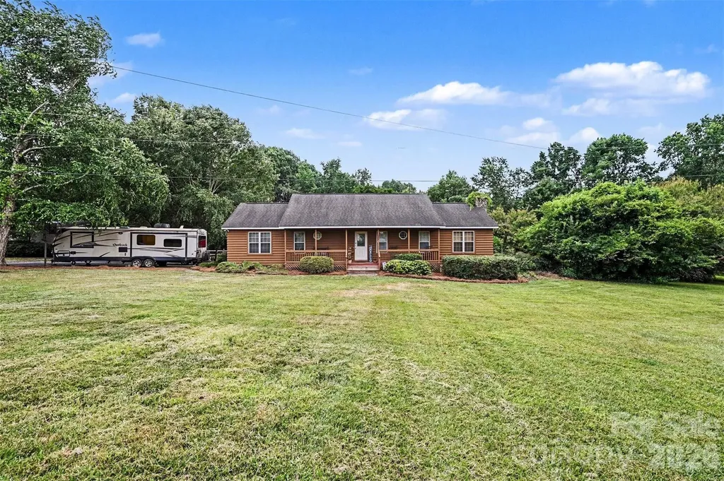 3999 Fincher Road Matthews NC 28104
