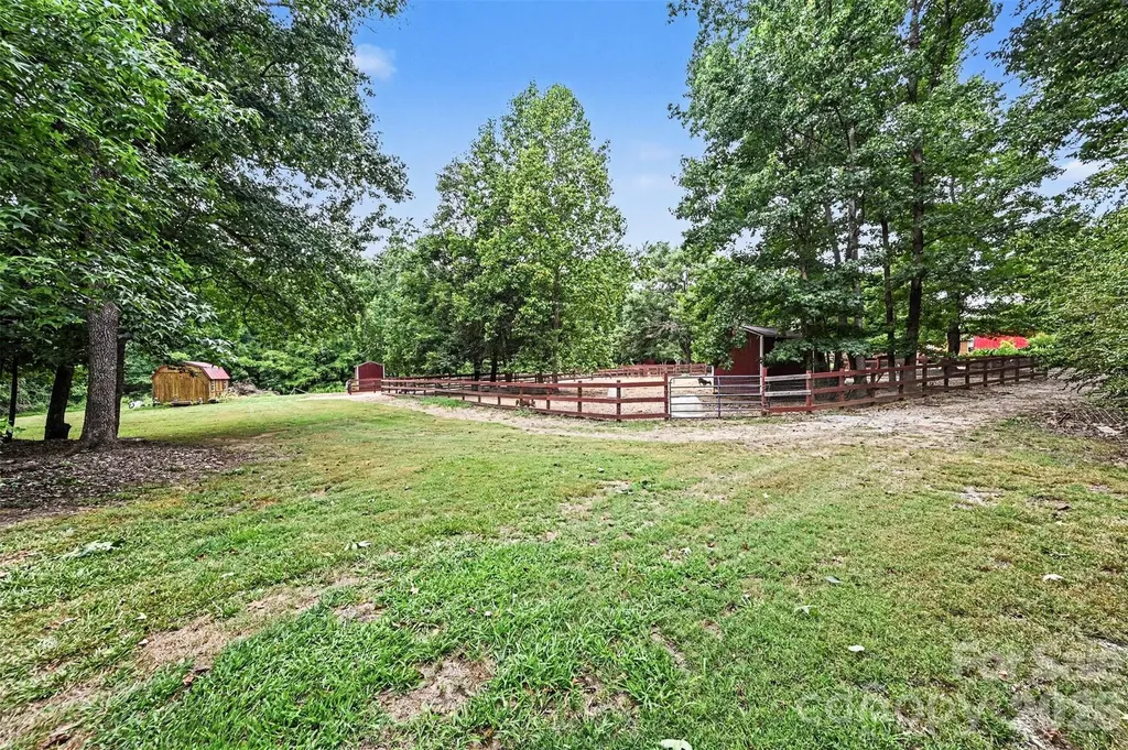 3999 Fincher Road Matthews NC 28104