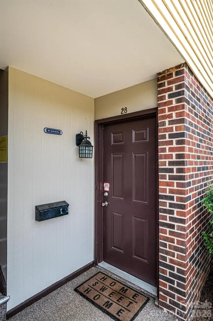 525 12th Street SW Hickory NC 28602