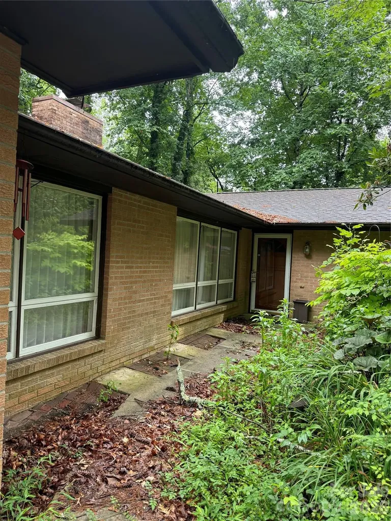 118 Brightwater Heights Drive Hendersonville NC 28791