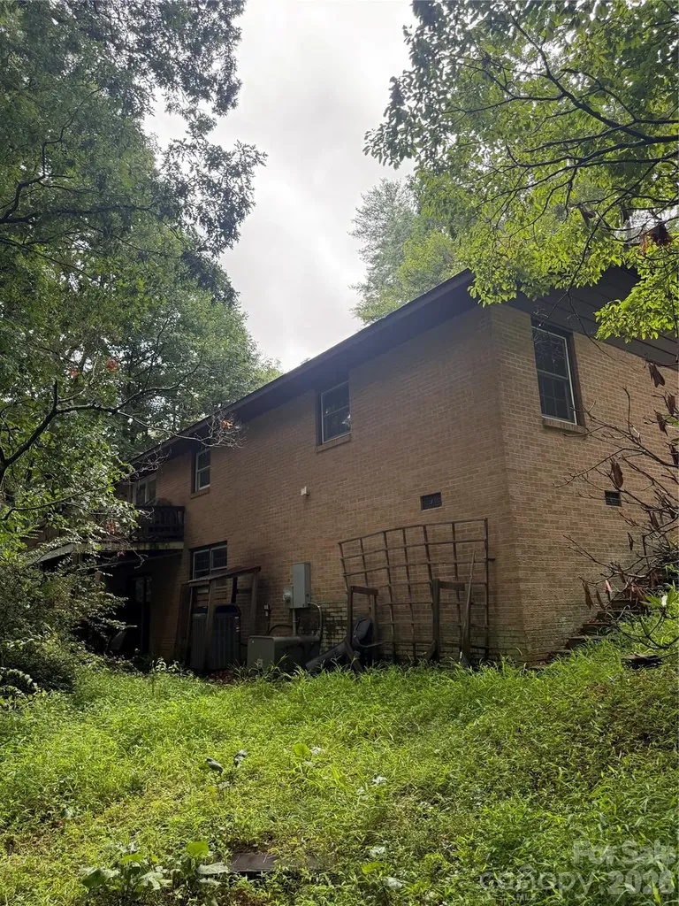 118 Brightwater Heights Drive Hendersonville NC 28791