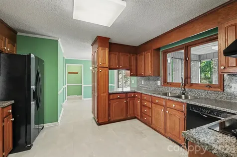121 Country Creek Drive Kings Mountain NC 28086