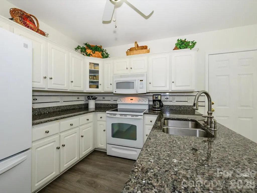 2704 Gold Spike Court Matthews NC 28105