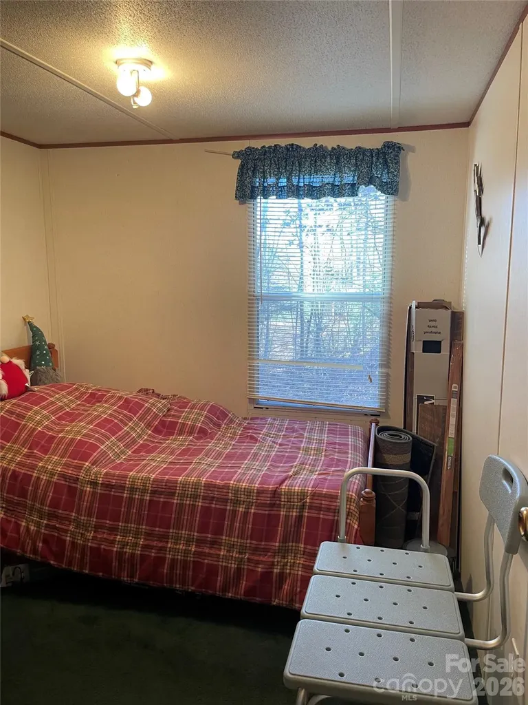 3265 Revere Road Marshall NC 28753