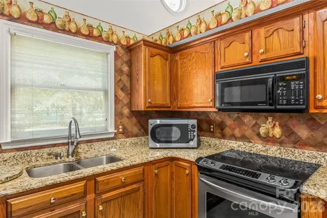 4126 Carroll Ridge Court High Point NC 27265