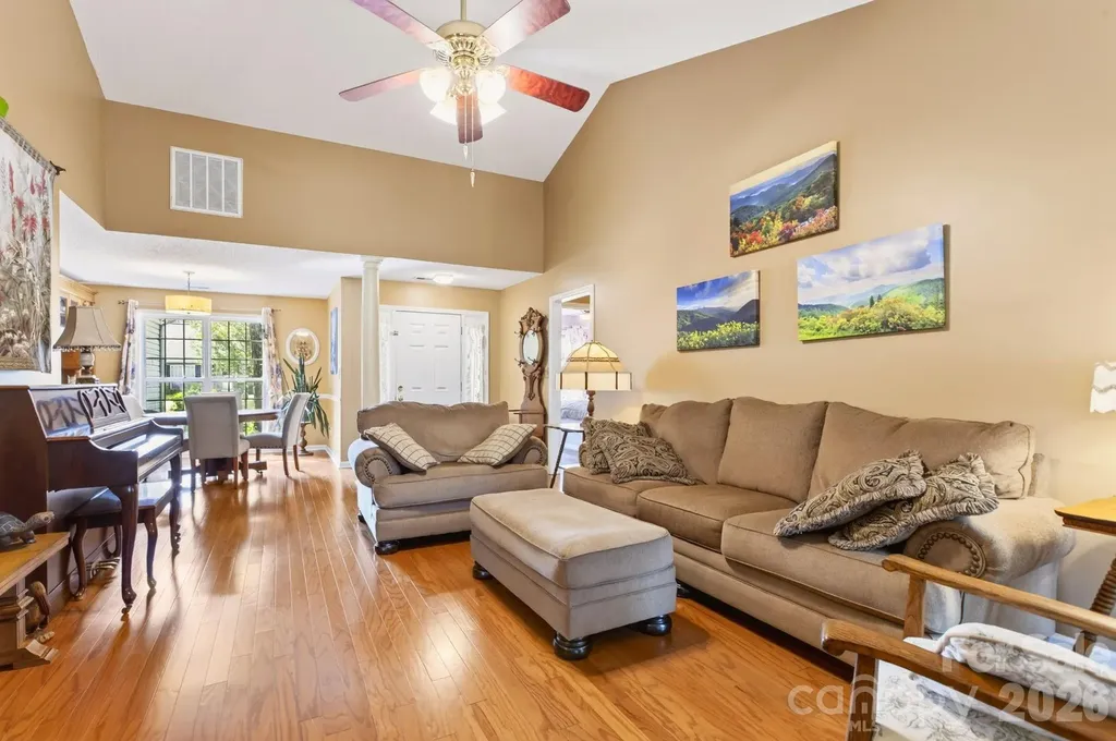 171 Running Briar Road Fletcher NC 28732