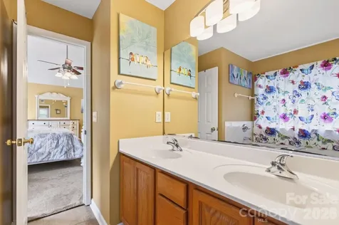 171 Running Briar Road Fletcher NC 28732
