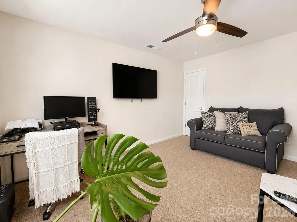 7129 Branch Fork Road Charlotte NC 28215